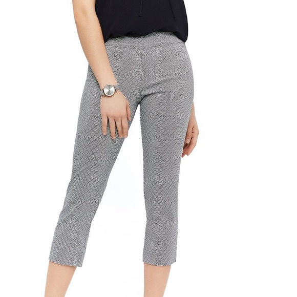 Diamond Capri Slimming Tummy Tuck Pull On Pants - Picture 2 of 6